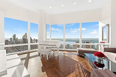 Rented by Sotheby's International Realty