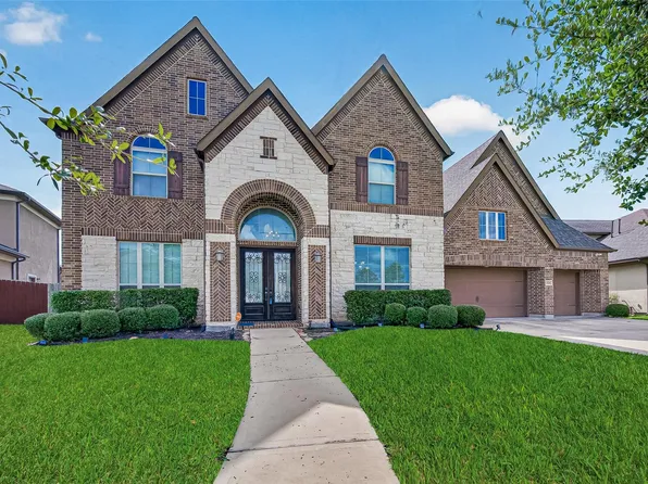 10210 Olivia View Ln, Cypress, TX 77433