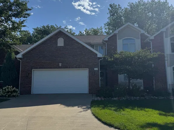 914 Willow Dr, Dakota Dunes, SD 57049