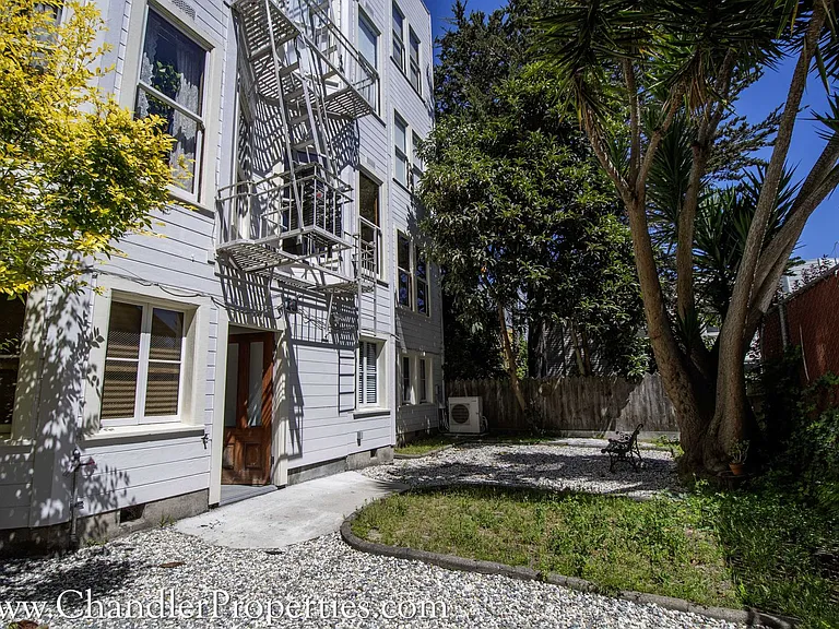 924-934 Divisadero St — Photo 26