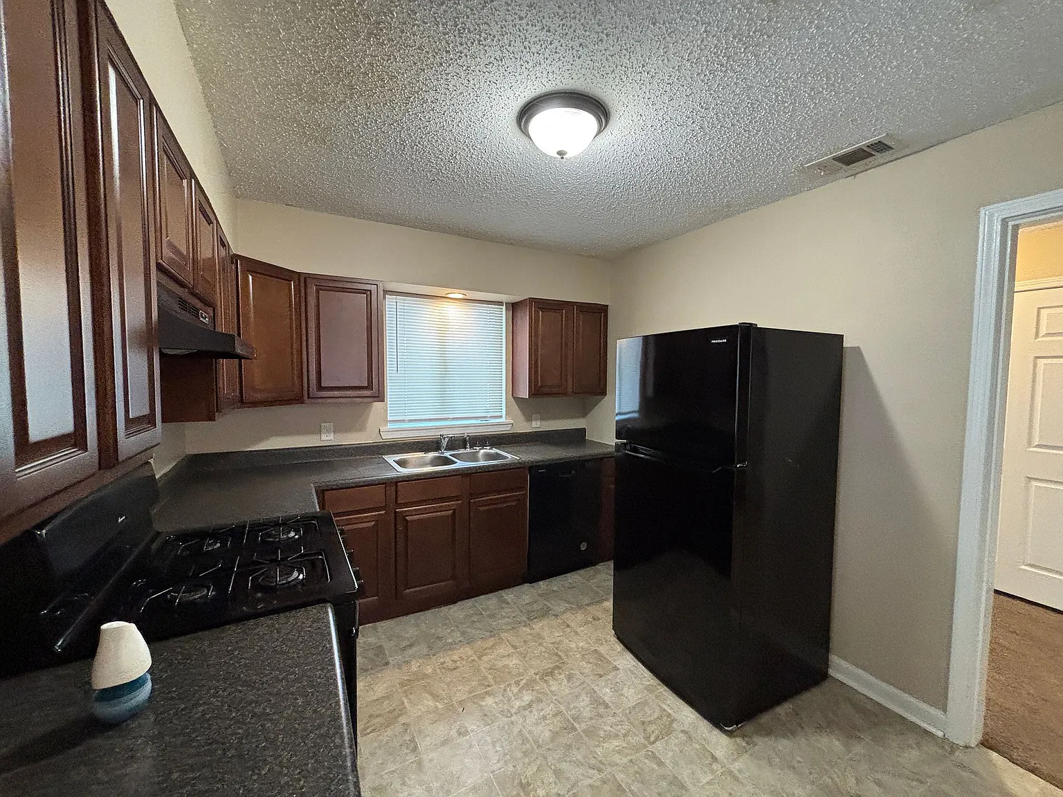 33 Purdue Cir — Photo 2