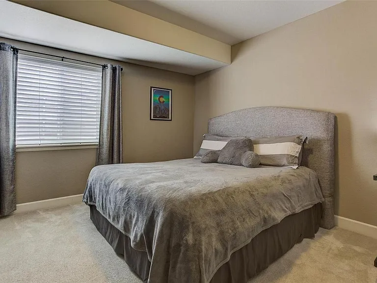 4834 S Riviera St — Photo 3