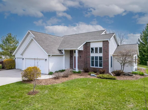 N6991 Jennifer DRIVE, Plymouth, WI 53073