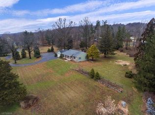 88 Deer Hill Rd, Lebanon, NJ 08833