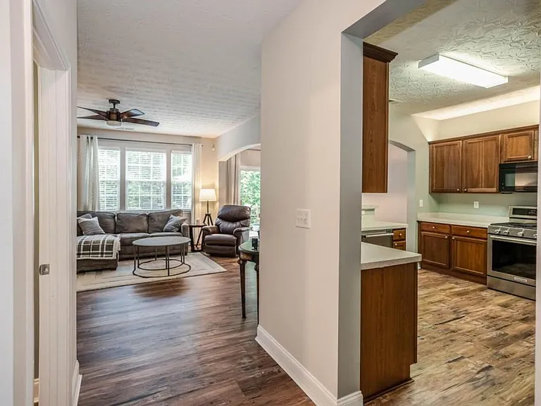 4163 Baker Station Ct — Photo 7