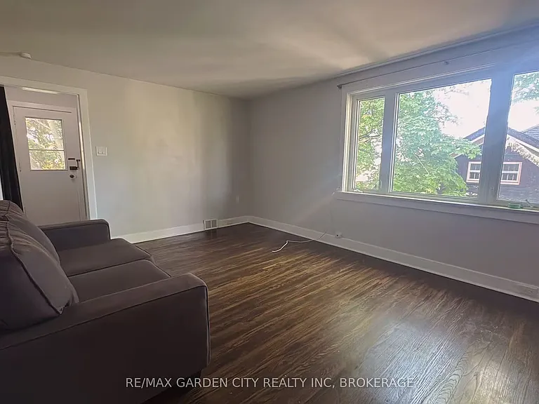 5 College St #3 — Photo 8