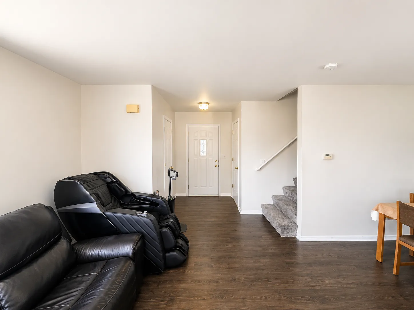 3 bed, 2.5 bath, 1244 sqft, $2,750 — Photo 4