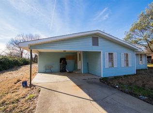 903 Dr Martin Luther King Jr Dr, Jonesboro, AR 72401