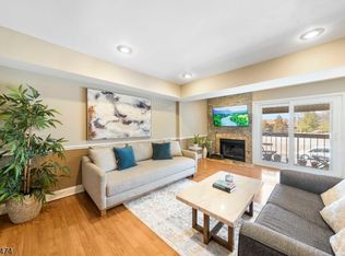 3522 Richmond Ct, Hillsborough, NJ 08844