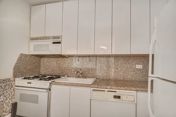 Rented by Compass | media 10