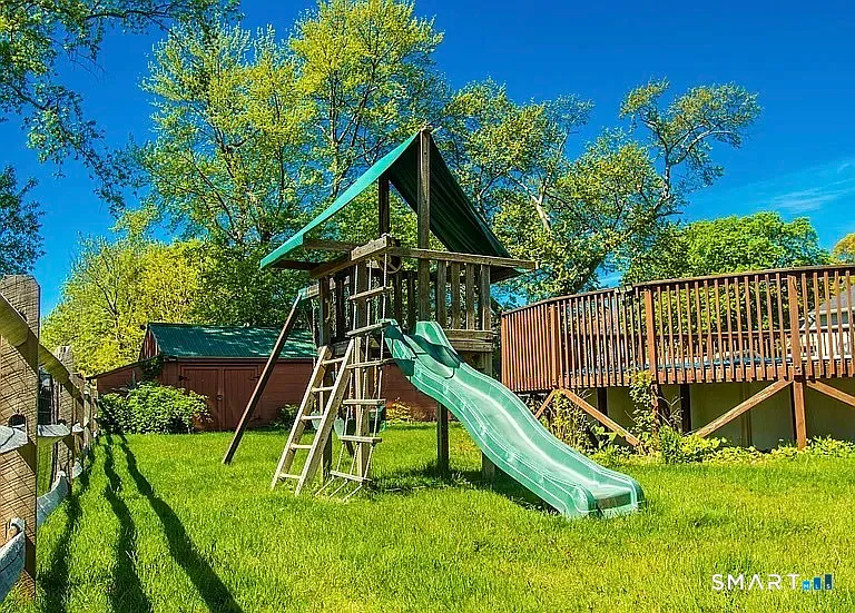 217 Merwin Ave — Photo 15