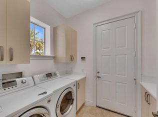 1490 Commodore Way, Hollywood, FL 33019