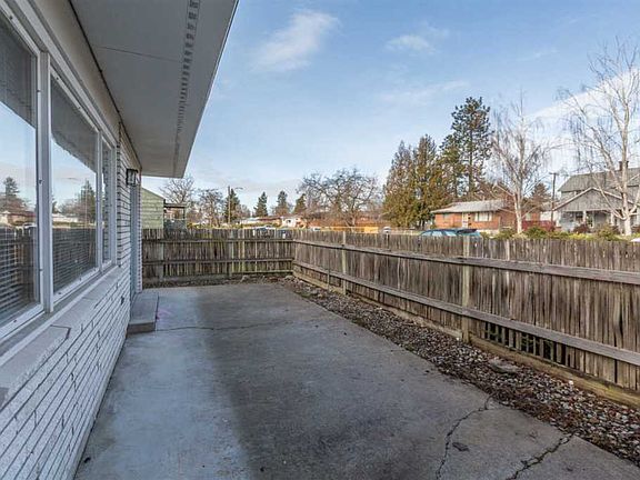 3rd image of 2125 W Cleveland Ave #2127