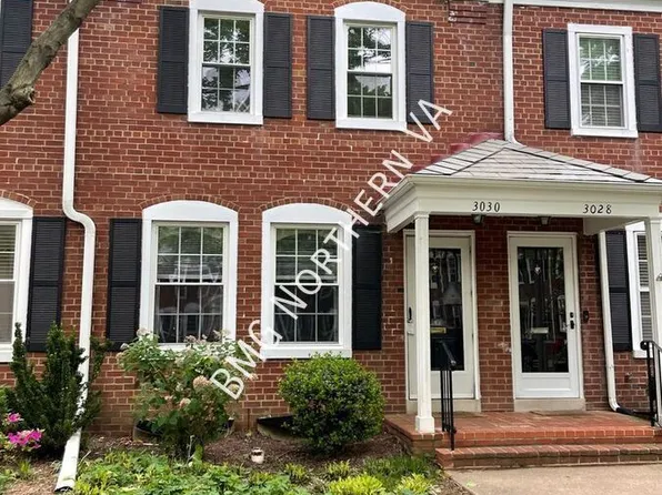 3030 S Buchanan St, Arlington, VA 22206