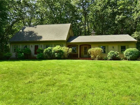 93 Autumn Drive, Tolland, CT 06084