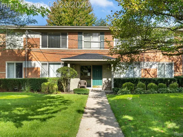 1195 Derby Rd APT 5, Birmingham, MI 48009