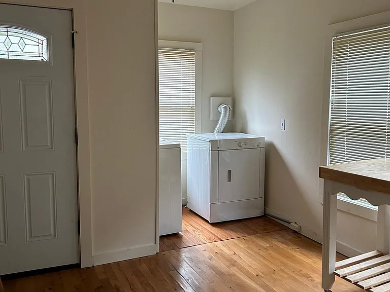 43 Manitou Ave #1 — Photo 6