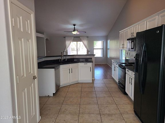 3rd image of 22148 E Calle De Flores