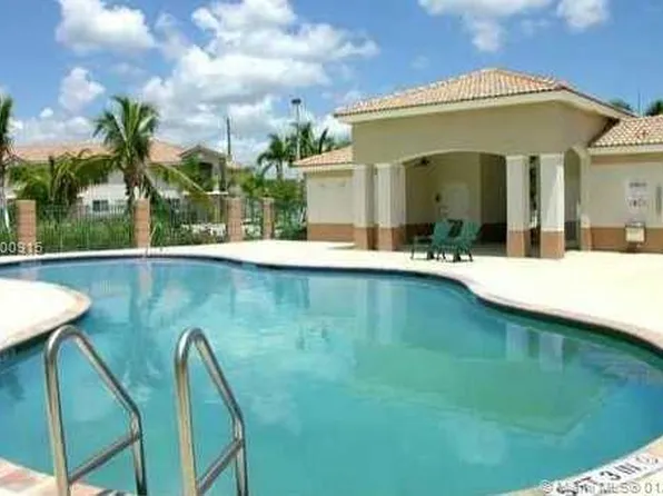 3496 Briar Bay Blvd APT 204, Royal Palm Beach, FL 33411