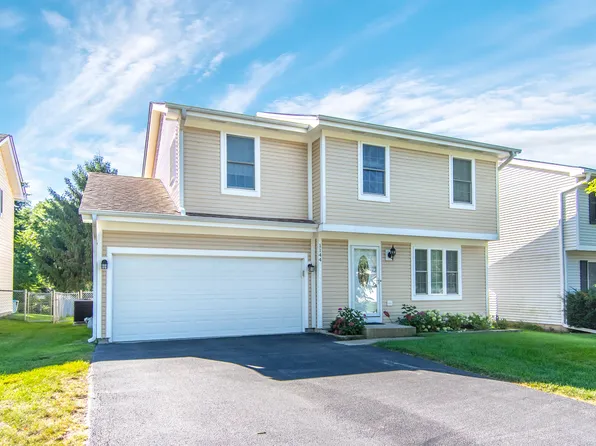 1144 Needham Rd, Naperville, IL 60563