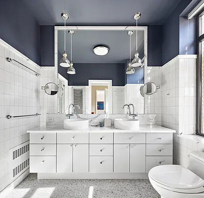 Sold by Compass | media 9