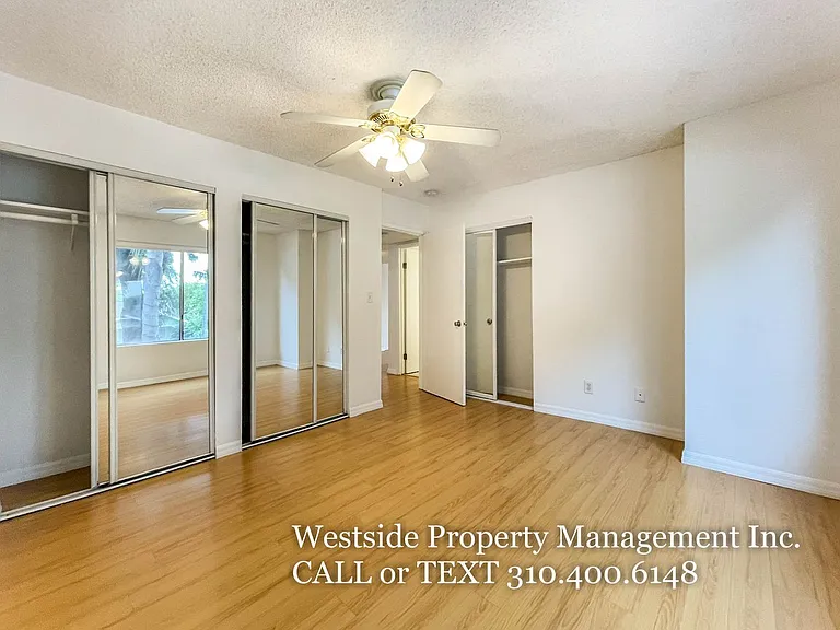 1962 N Beachwood Dr #201 — Photo 10