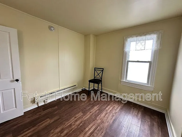 1024 Birch St — Photo 9