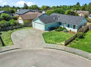 2320 Adkins Ct, McKinleyville, CA 95519