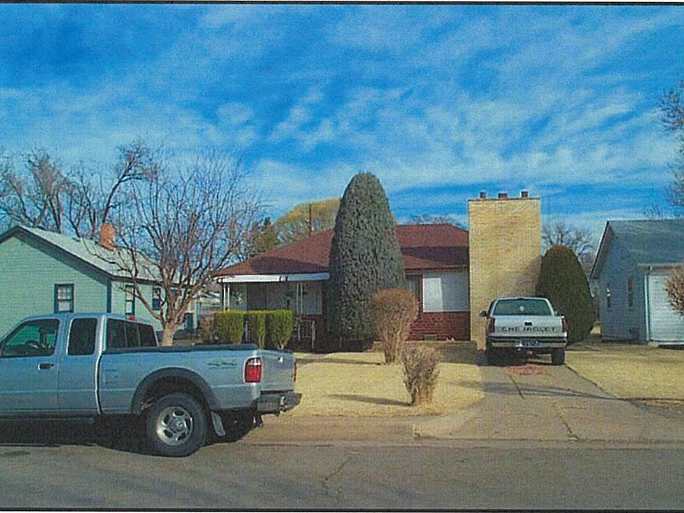 1st image of 925 W 16th St