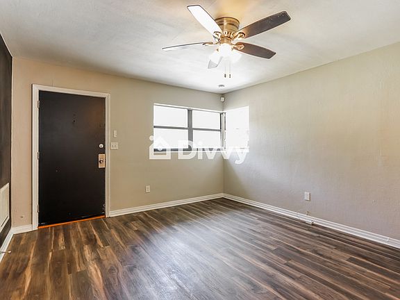 5th image of 3815 Aldington Dr