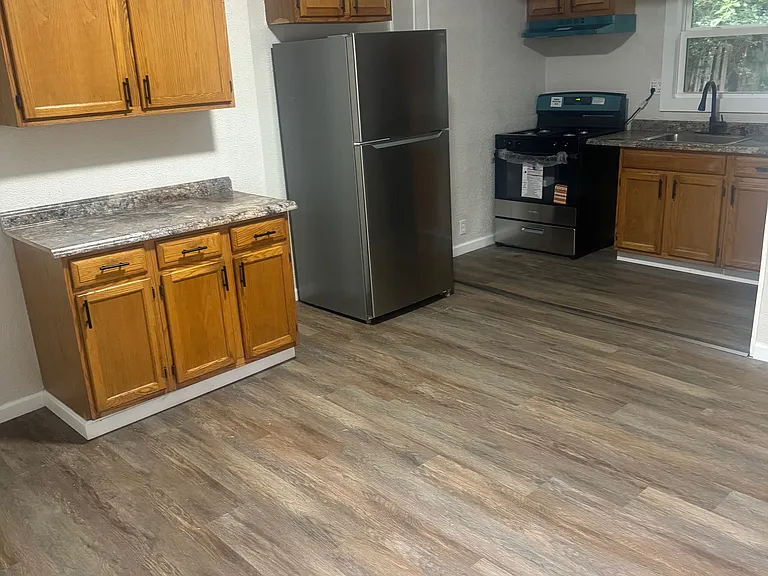 24 Waldeck St #1 — Photo 9