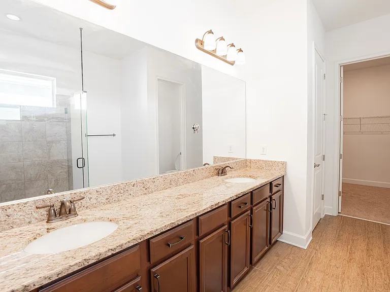 10667 Cardera Dr — Photo 28