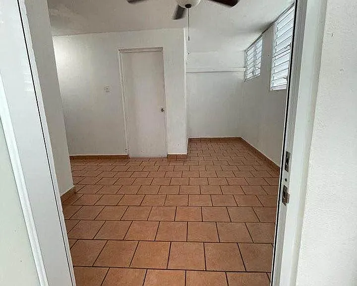 Unit Photo