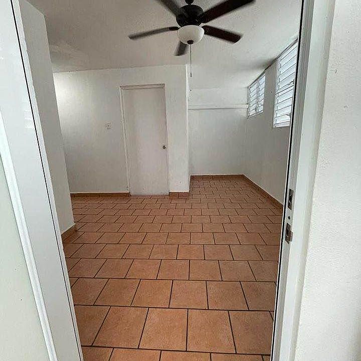 Unit Photo