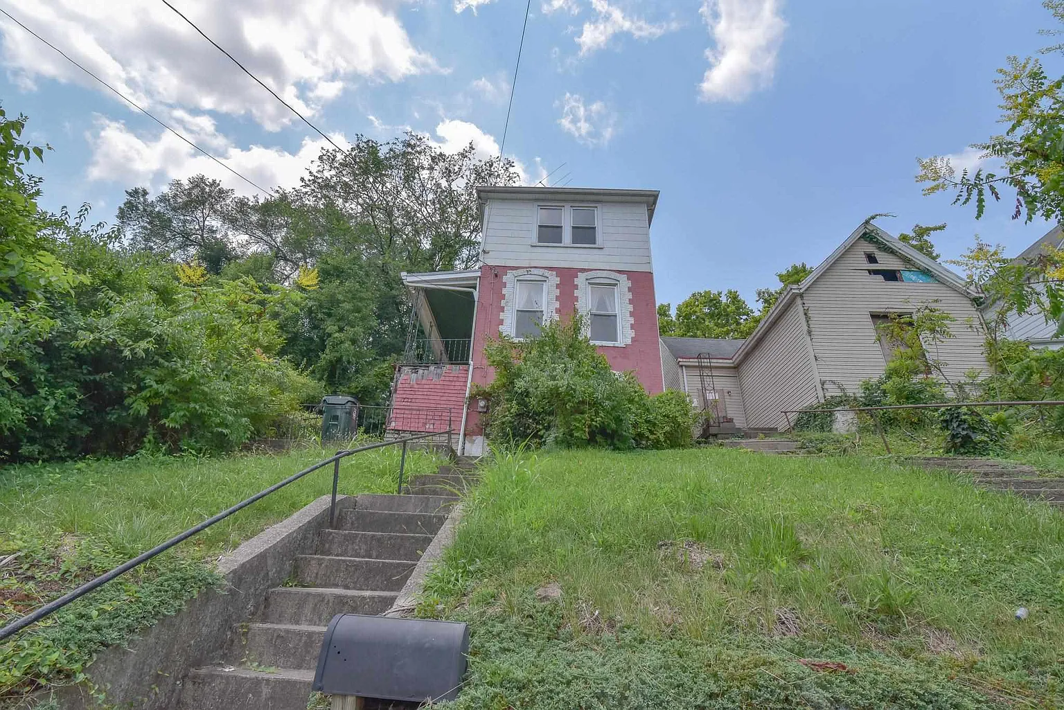 1722 Monmouth St photo 1