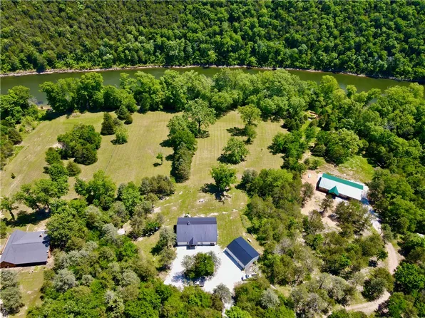 865 County Road 212, Eureka Springs, AR 72631