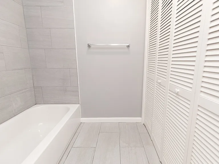 857 Heritage Cir — Photo 21