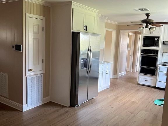 3rd image of 13128 Lamar Moran Rd