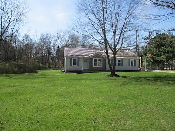 4th image of 451 Elmcrest Dr