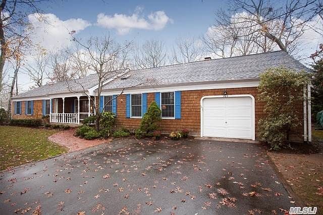 1st image of 705 Smith Dr S