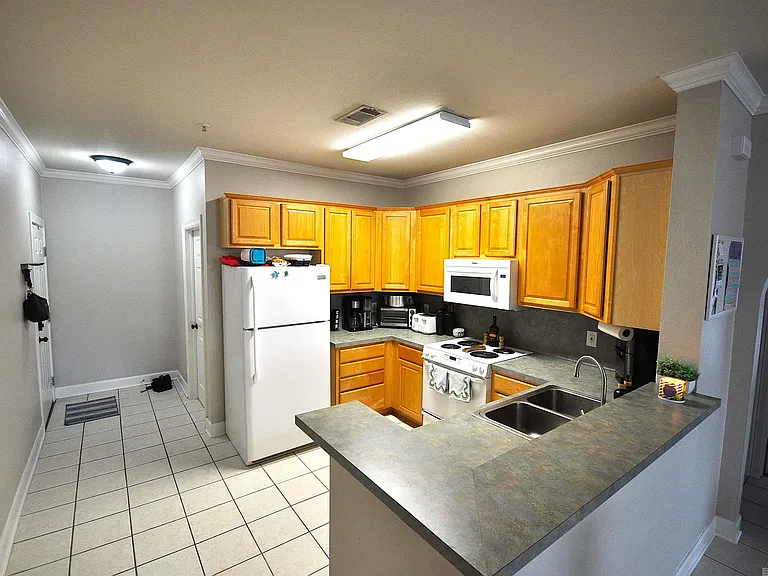 12386 River Highlands Dr #I — Photo 4