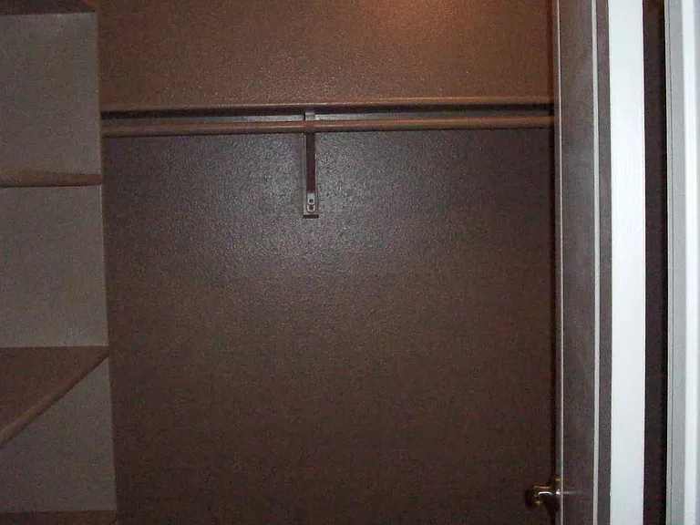 Country View Apartments — Photo 13