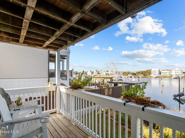 709 Canal Drive Apt 1a, Carolina Beach, NC 28428