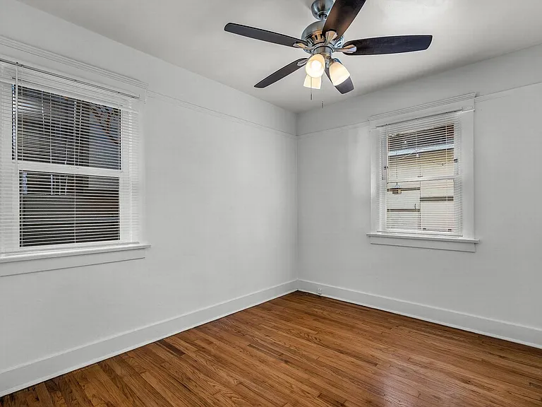 660 Ocean Park Blvd #B — Photo 8