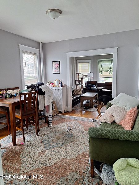 5th image of 121 Winthrop Avenue