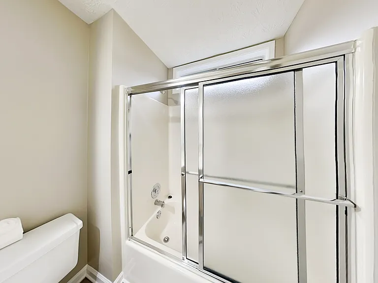2490 Insdale Trce NW — Photo 16