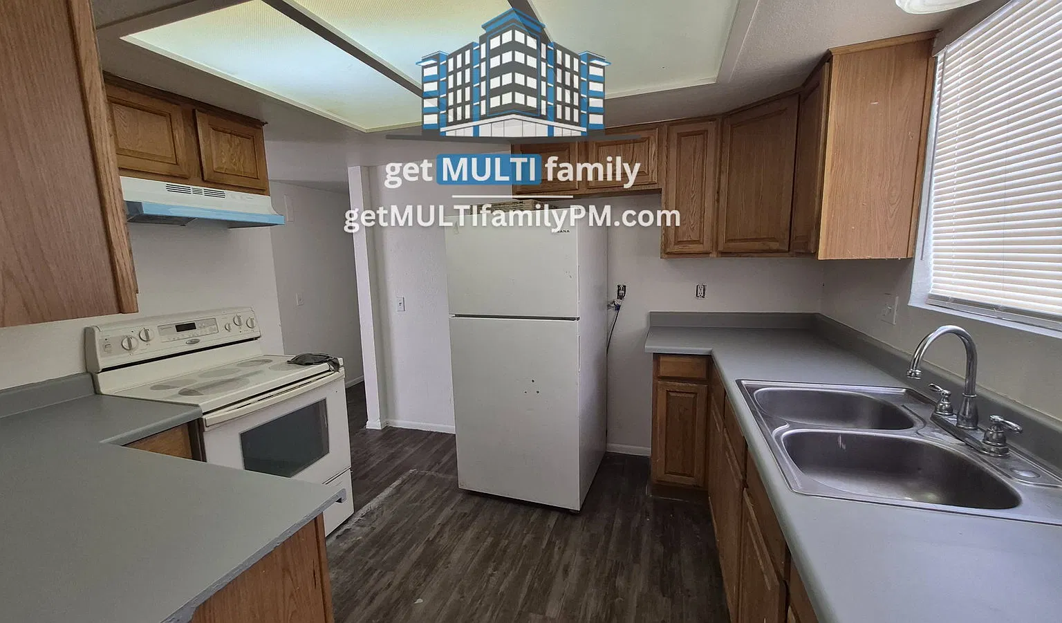 3 bed, 2.0 bath, 1020 sqft, $1,445 — Photo 2