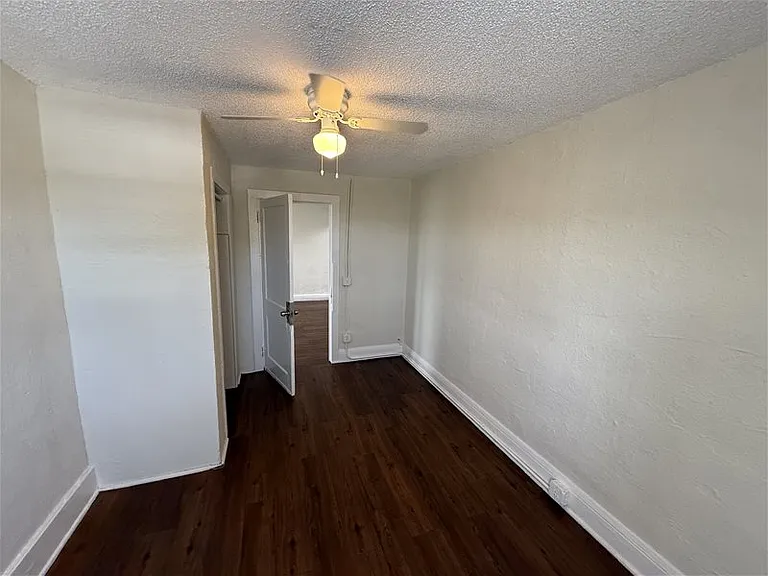 533 Plymouth Rd #4 — Photo 15
