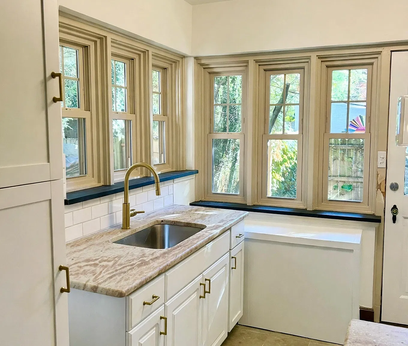 1 bed, 880 sqft, $1,550 — Photo 1