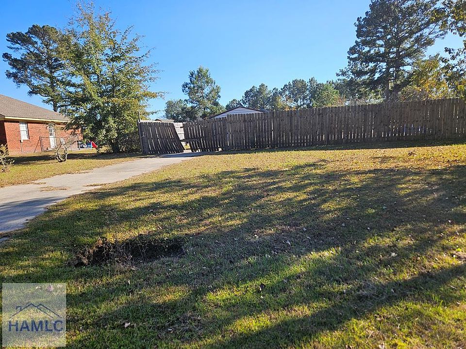 1st image of 126 NE Shayna Dr